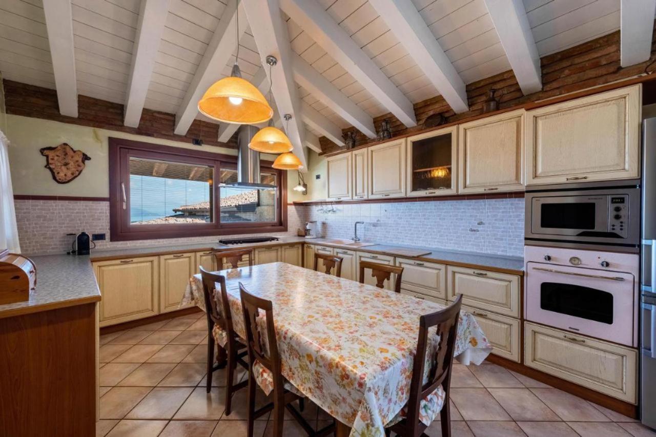 Casa Vacanze Baccolo Polpenazze del Garda Extérieur photo